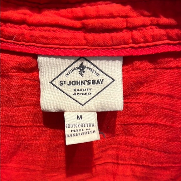 St. John's Bay Medium 100% cotton button up Vibrant Red Shirt - Picture 2 of 6
